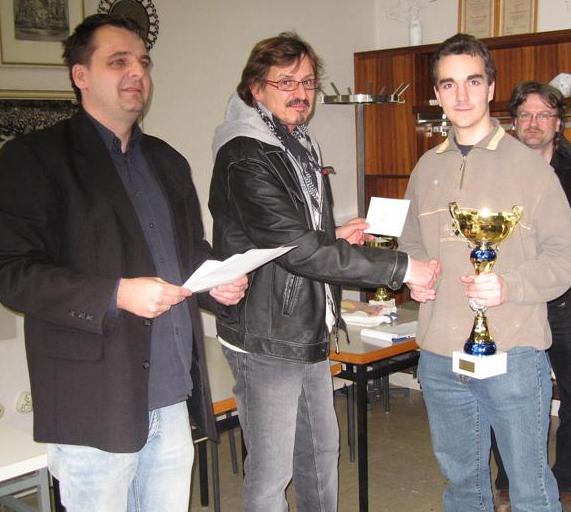 Von links: Obmann Roman Kammerer, Paul Wallner, Turniersieger Stefan Wagner und Winfried Wadsack