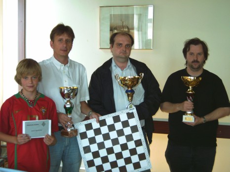 Von links: Ehs Dominik, Ehs Christian, Hermann Knoll und Erwin Rumpl.